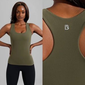 Buff bunny green foundation tank top size small